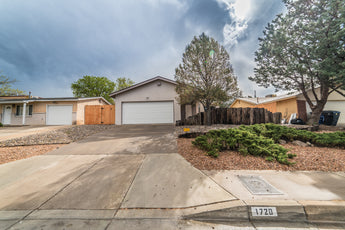SOLD - 1720 Hiawatha Drive NE - Albuquerque - Our Client Saved About $4,000 in Commissions!